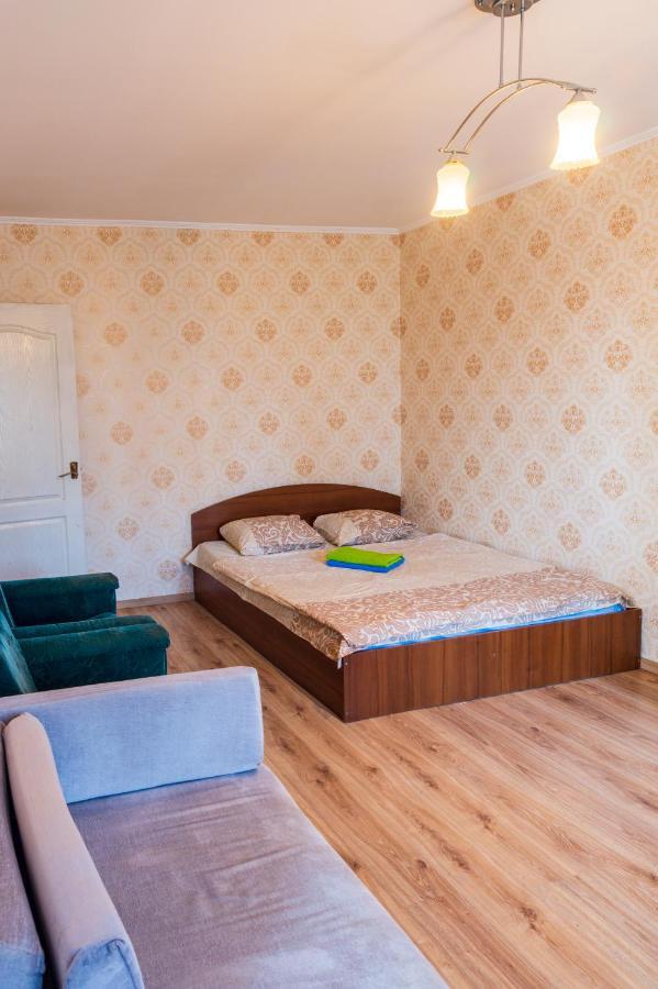 Квартира По Улице Федорова 1 Kijów Zewnętrze zdjęcie